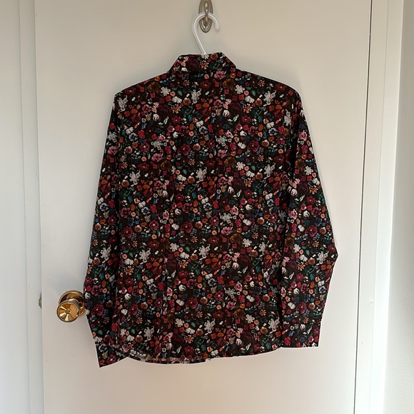 Floral button up - Picture 2 of 3